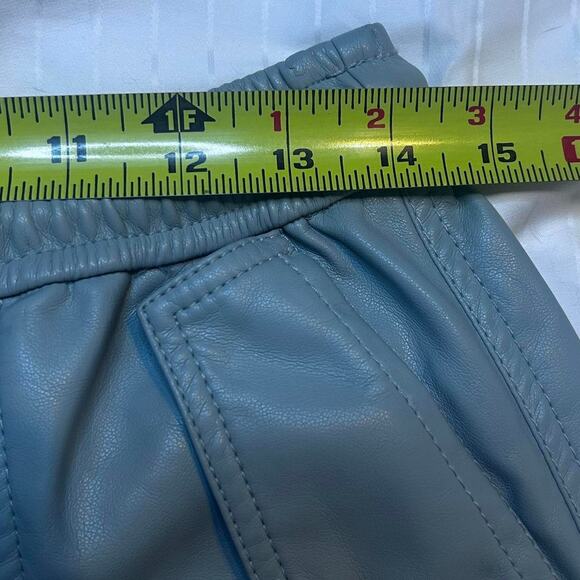 Johnathan Simkhai Doah Womens medium green Vegan Shorts - Picture 3 of 5